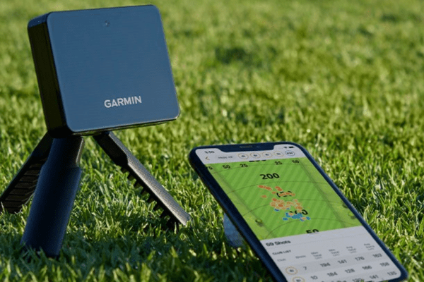 Garmin Approach R10 and Phone