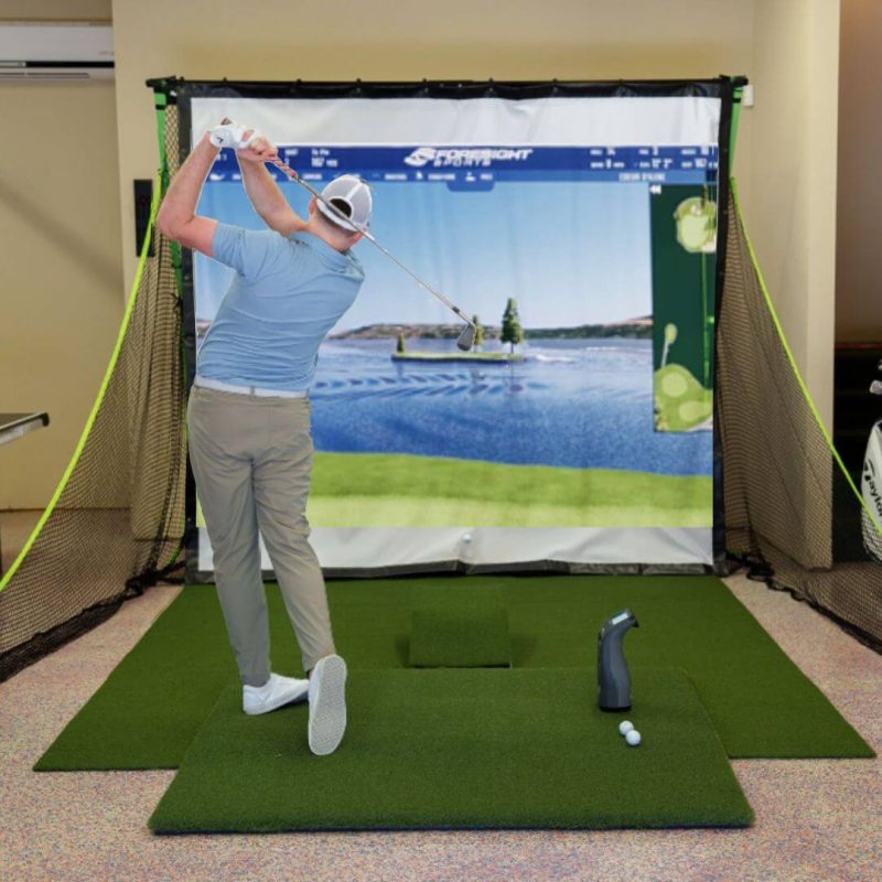 SIGPRO Golf net indoors with screen